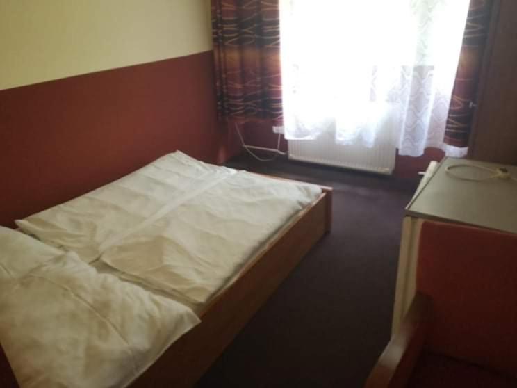 Fenyves Panzio Bed & Breakfast Siofok Ngoại thất bức ảnh