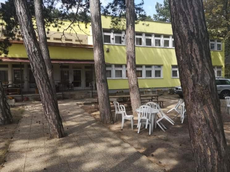 Fenyves Panzio Bed & Breakfast Siofok Ngoại thất bức ảnh