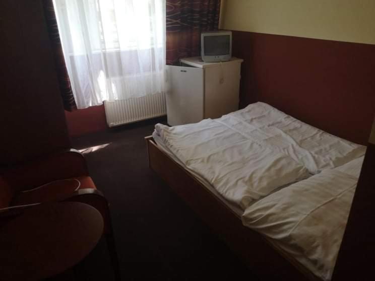Fenyves Panzio Bed & Breakfast Siofok Ngoại thất bức ảnh